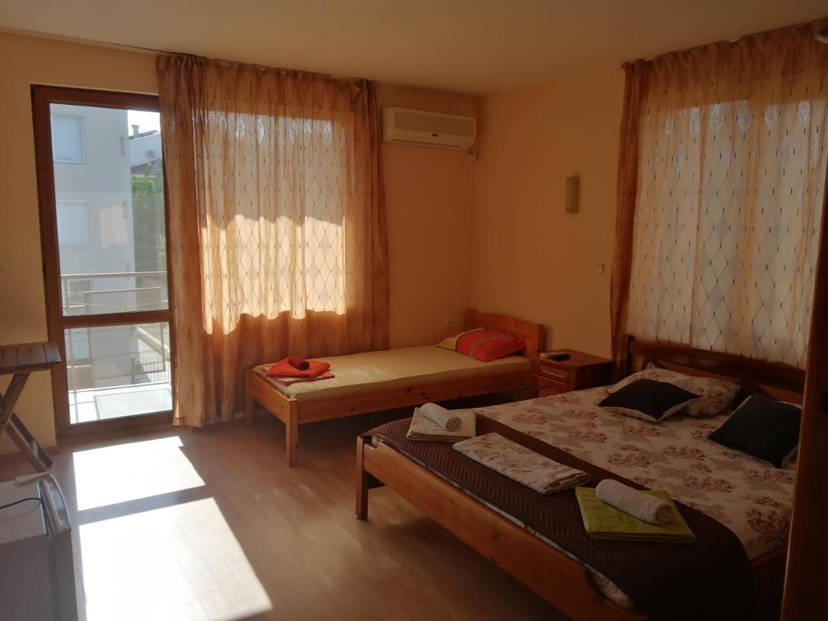 Guest House "Zora - Sarafovo" Burgas City Eksteriør billede