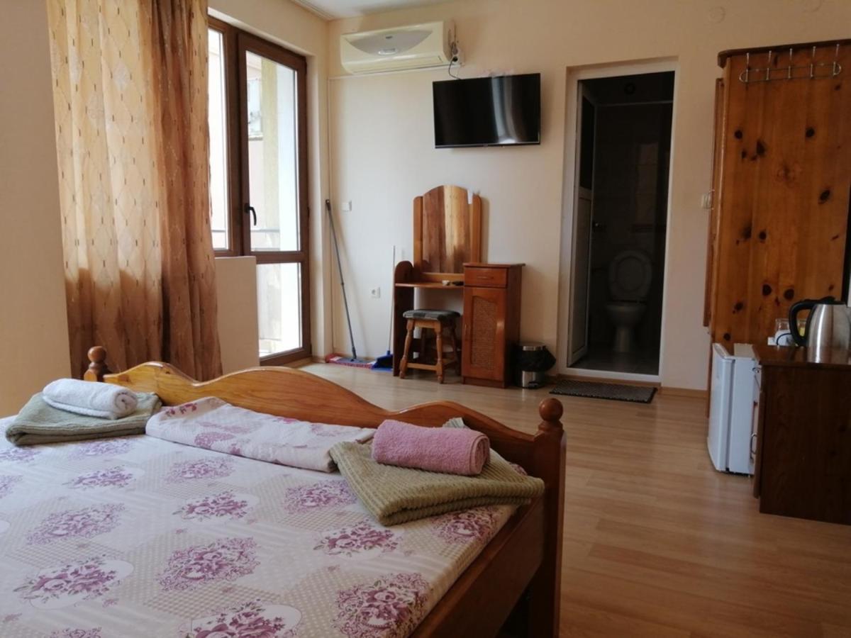 Guest House "Zora - Sarafovo" Burgas City Eksteriør billede