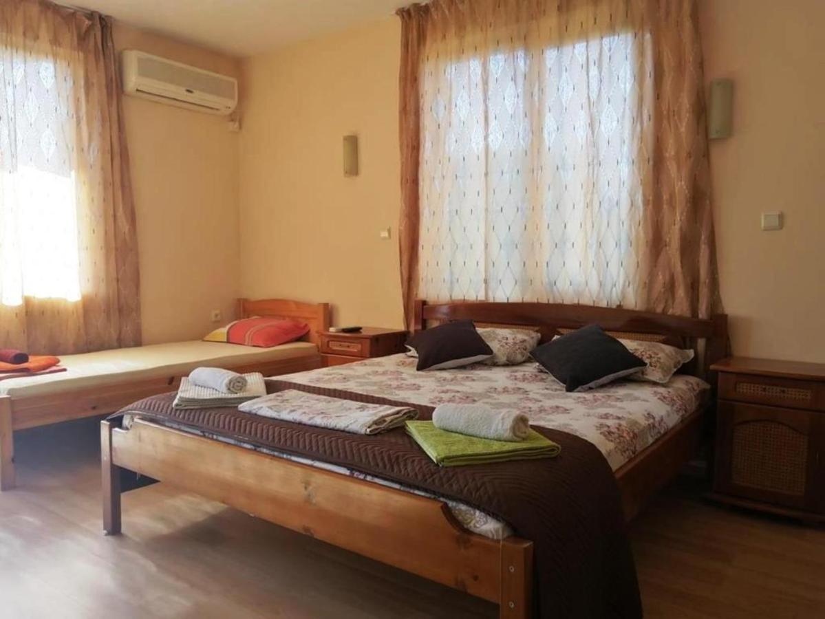 Guest House "Zora - Sarafovo" Burgas City Eksteriør billede