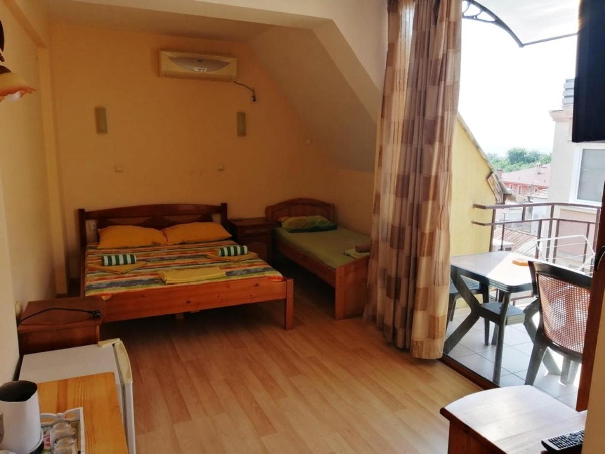 Guest House "Zora - Sarafovo" Burgas City Eksteriør billede