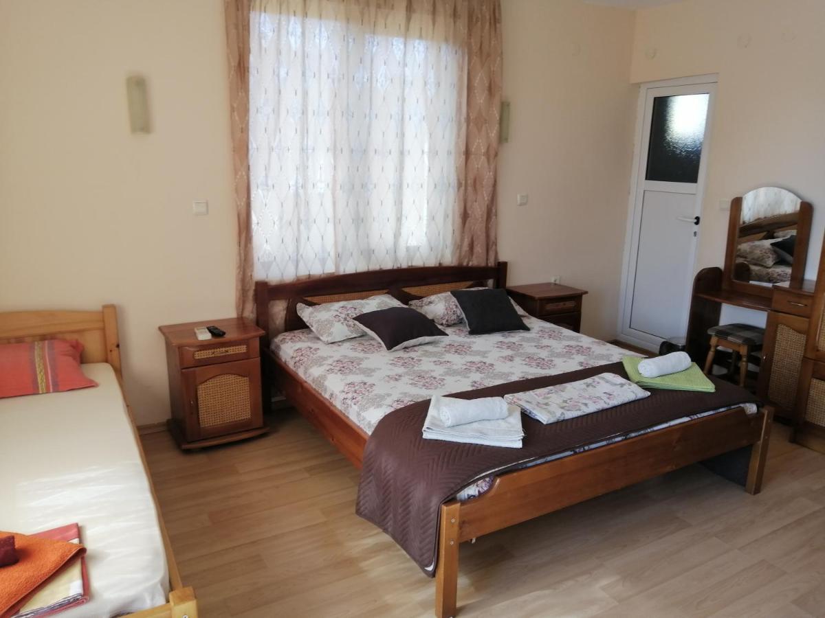 Guest House "Zora - Sarafovo" Burgas City Eksteriør billede