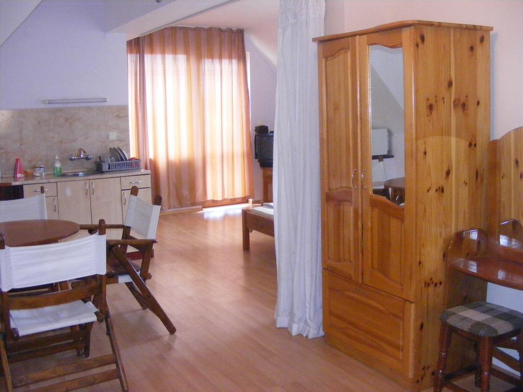 Guest House "Zora - Sarafovo" Burgas City Eksteriør billede