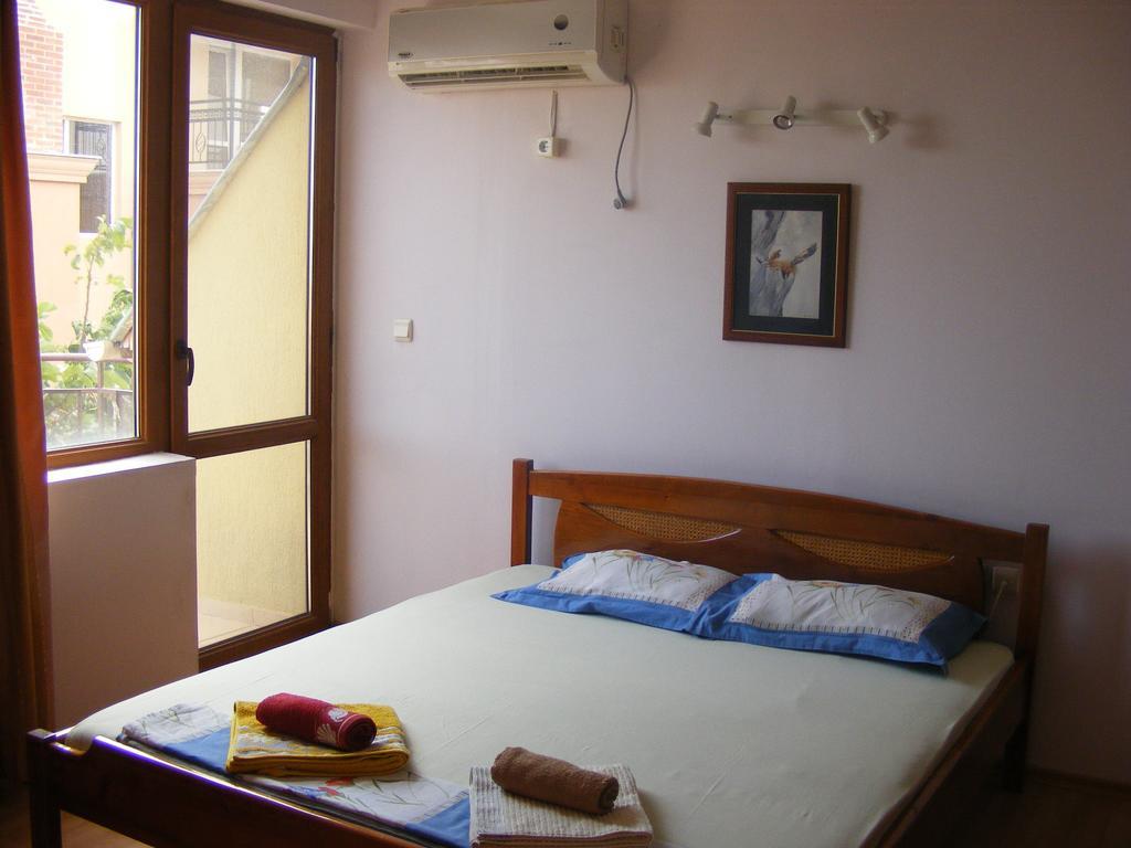 Guest House "Zora - Sarafovo" Burgas City Eksteriør billede