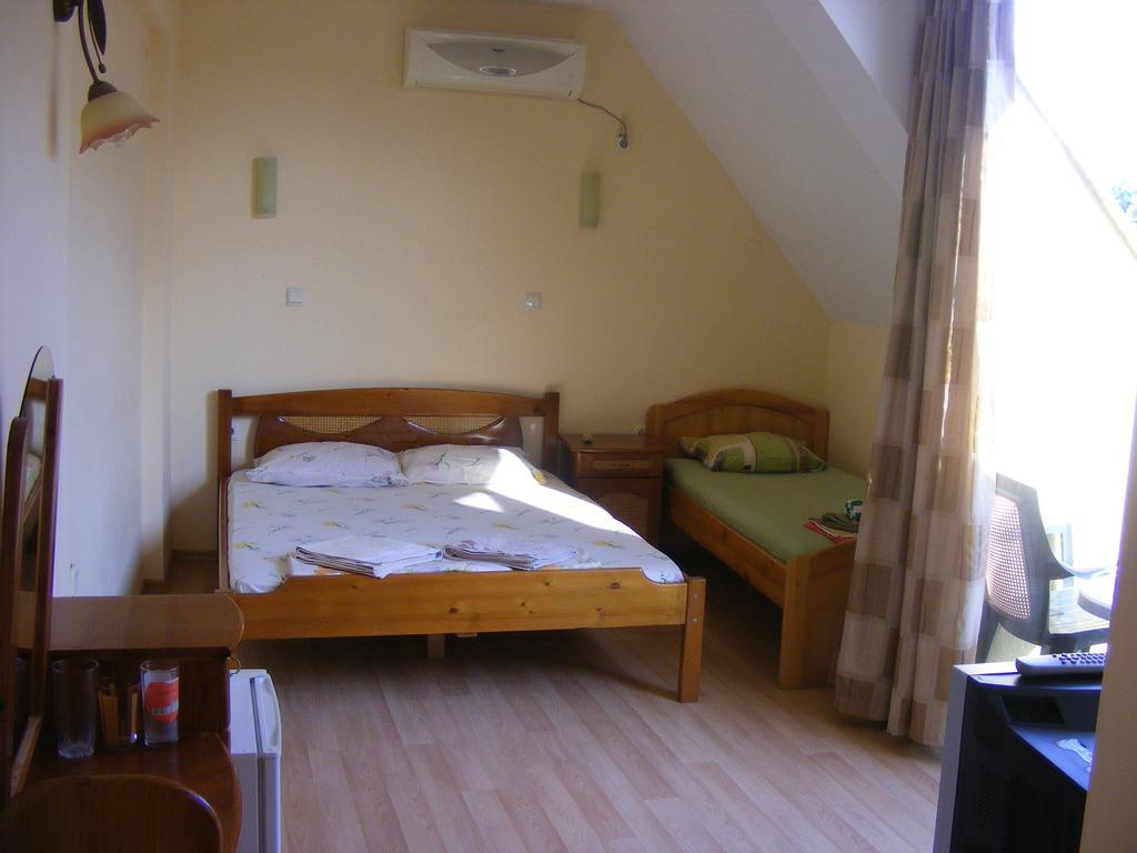 Guest House "Zora - Sarafovo" Burgas City Eksteriør billede