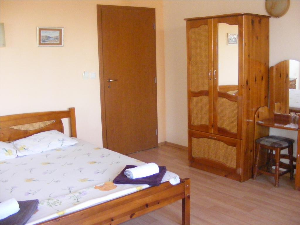 Guest House "Zora - Sarafovo" Burgas City Eksteriør billede