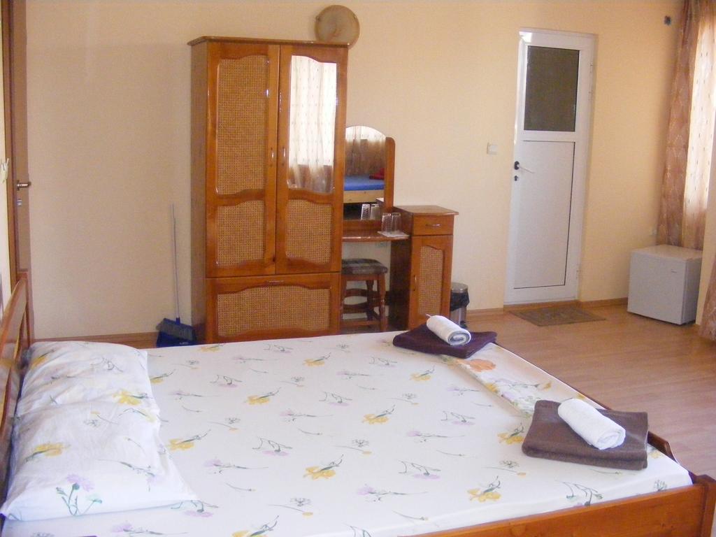Guest House "Zora - Sarafovo" Burgas City Eksteriør billede