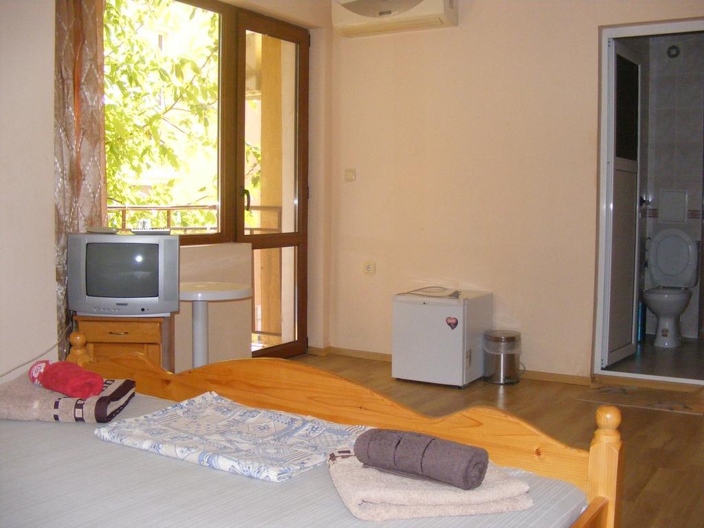 Guest House "Zora - Sarafovo" Burgas City Eksteriør billede