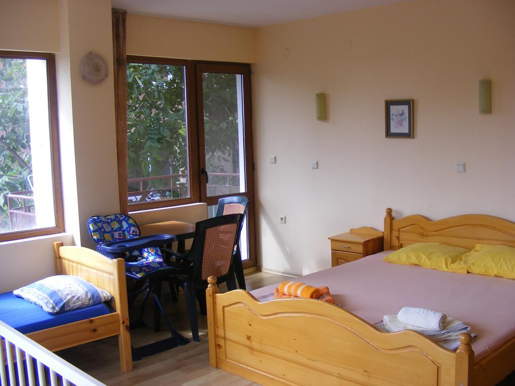 Guest House "Zora - Sarafovo" Burgas City Eksteriør billede
